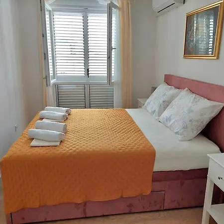 Orla ماكارسكا